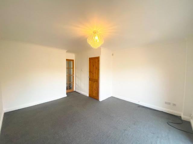 2 bedroom house to rent