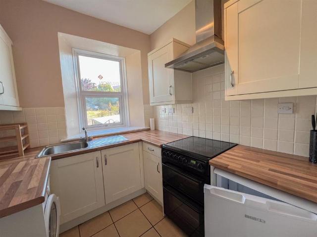 2 bedroom house to rent