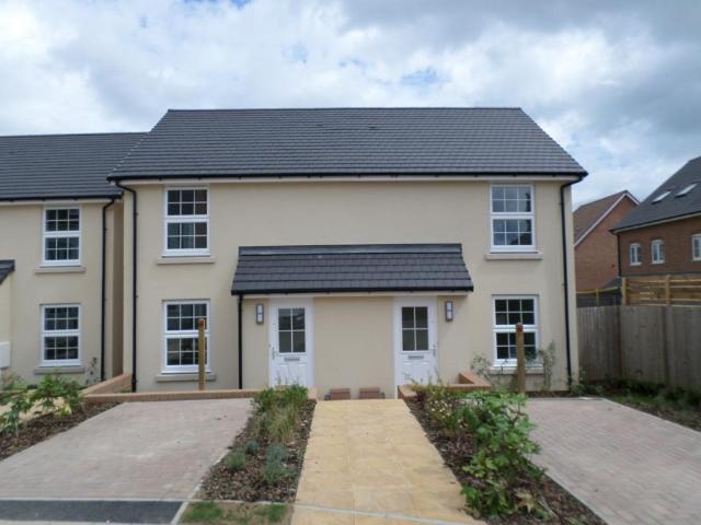 2 bedroom house to rent
