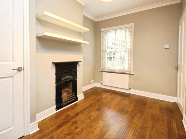 2 bedroom house to rent