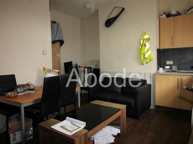 2 bedroom house to rent