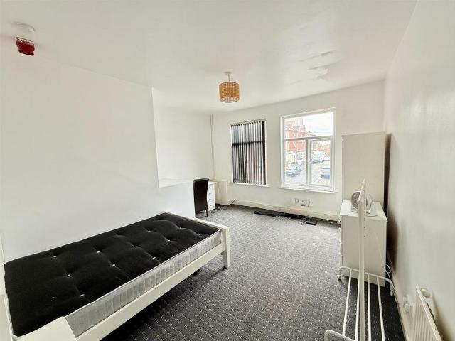 2 bedroom house to rent
