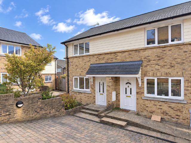 2 bedroom house to rent