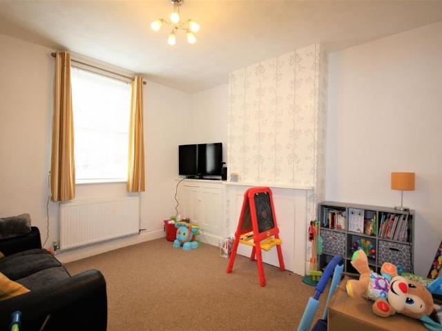 2 bedroom house to rent