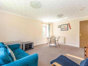 2 bedroom house to rent