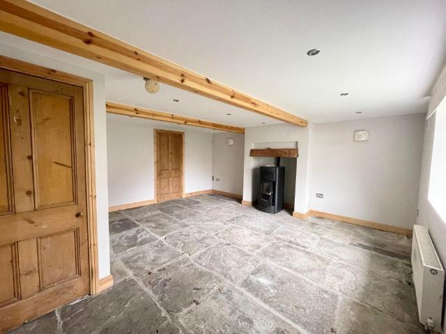 2 bedroom house to rent