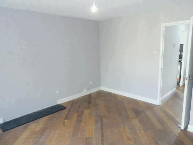 2 bedroom house to rent