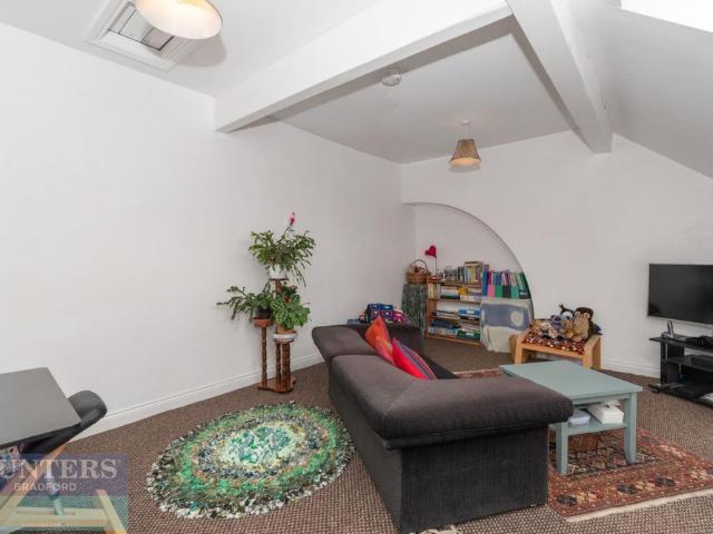 2 bedroom House To Rent