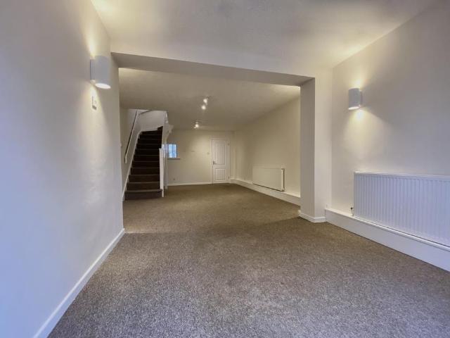 2 bedroom house to rent