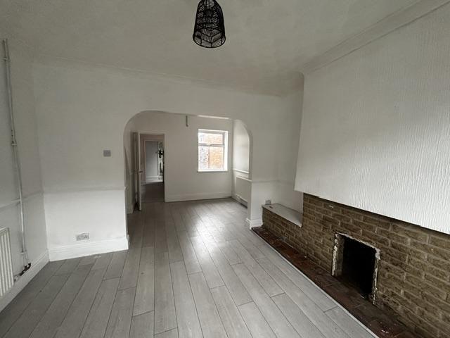 2 bedroom house to rent