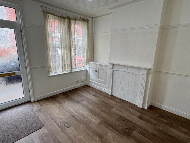 2 bedroom house to rent