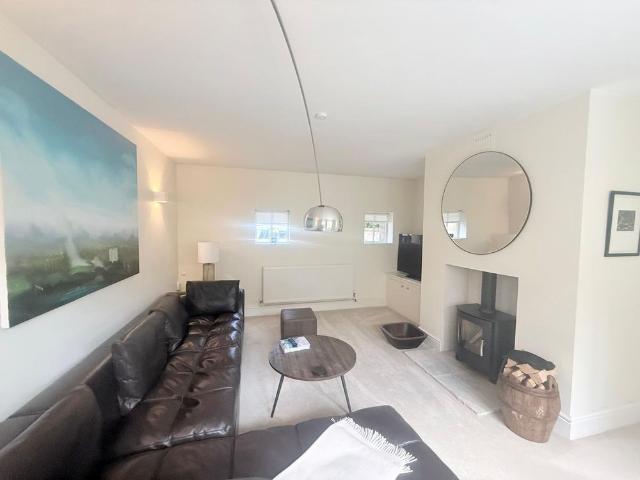 2 bedroom house to rent