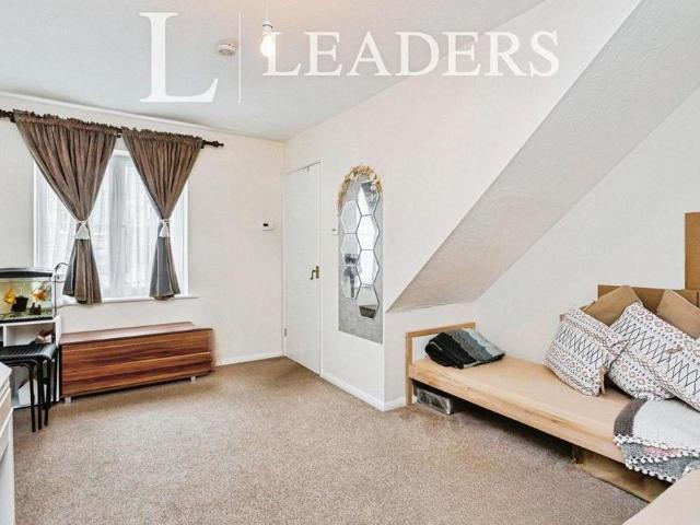 2 bedroom house to rent
