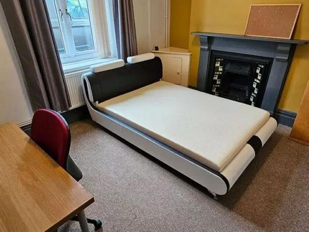 2 bedroom house to rent