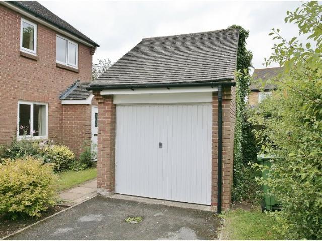 2 bedroom house to rent
