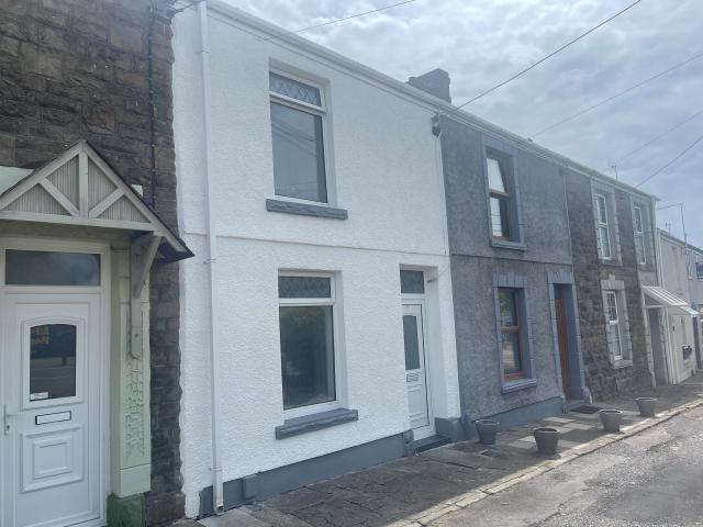 2 bedroom house to rent
