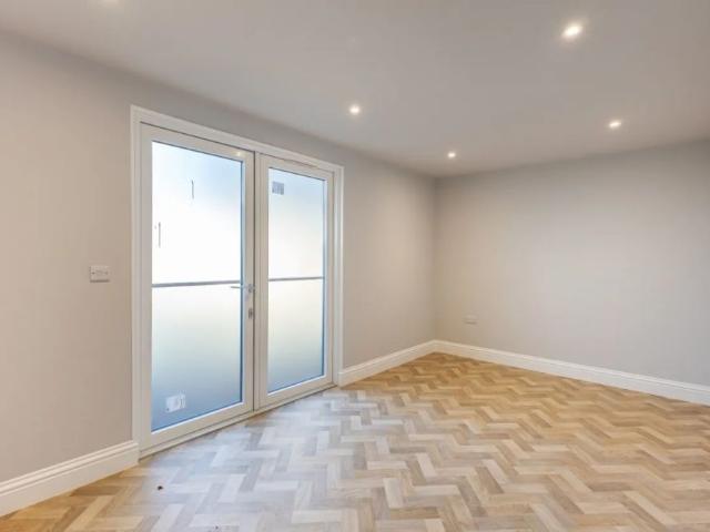 2 bedroom house to rent