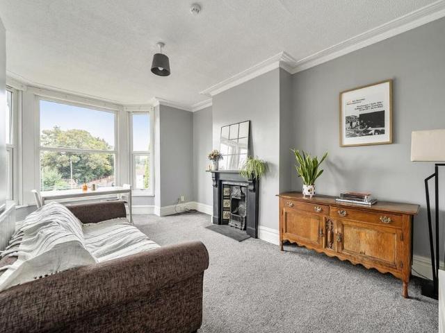 2 bedroom house to rent
