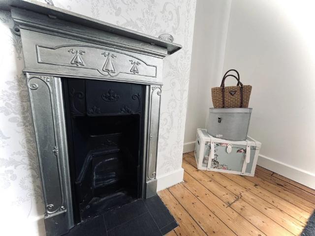 2 bedroom house to rent