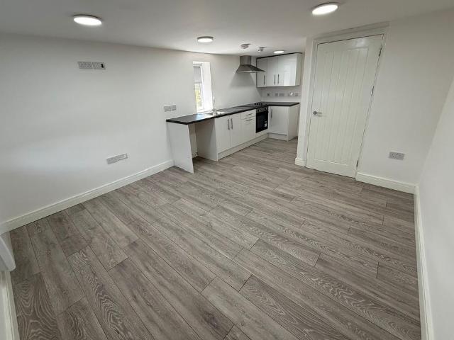 2 bedroom house to rent