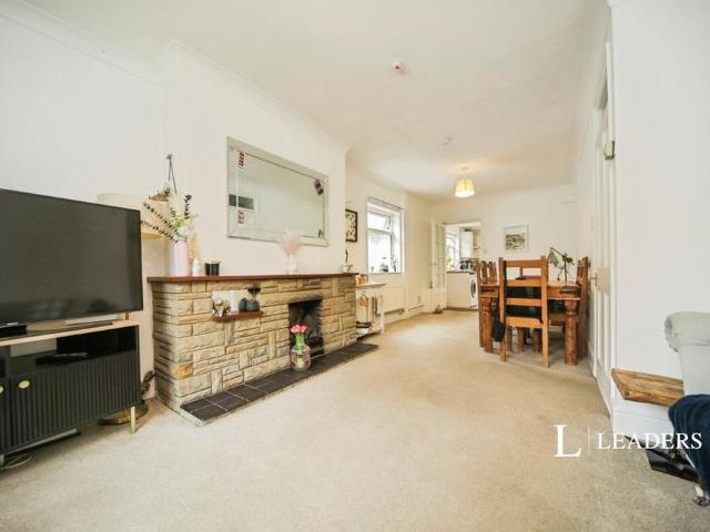 2 bedroom house to rent
