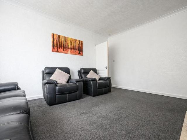2 bedroom house to rent