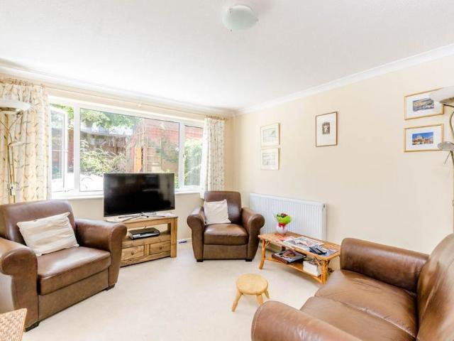 2 bedroom house to rent