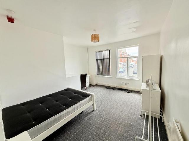 2 bedroom house to rent