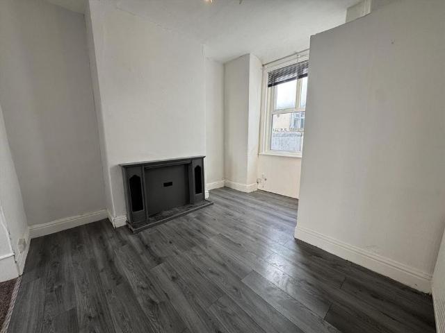2 bedroom house to rent