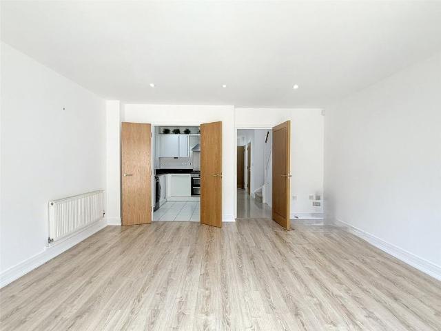 2 bedroom house to rent