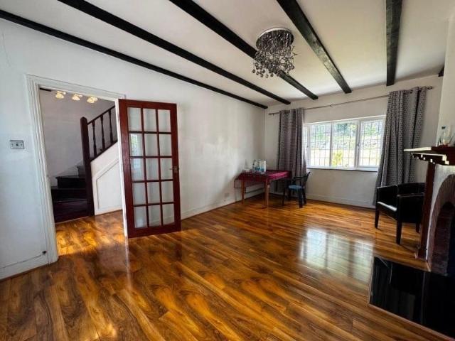 2 bedroom house to rent