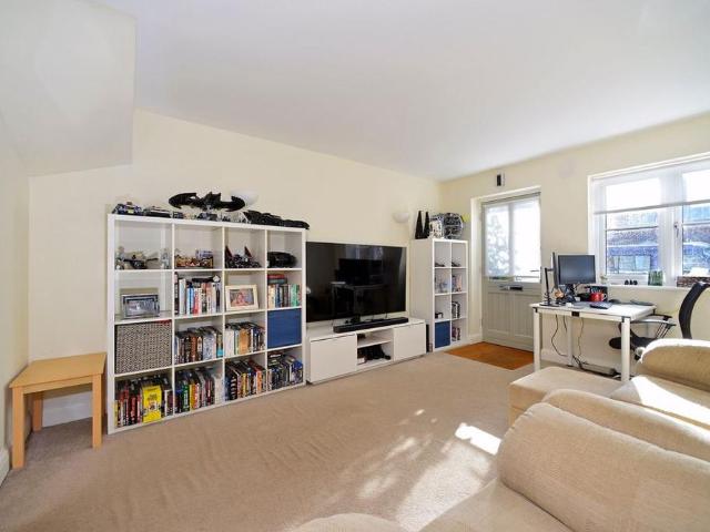 2 bedroom house to rent