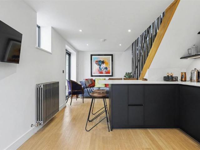 2 bedroom house to rent