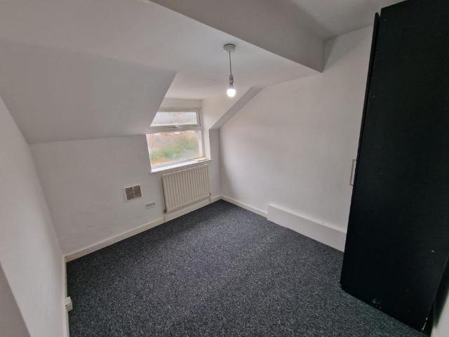 2 bedroom house to rent