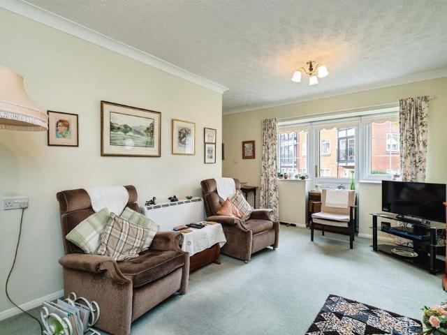 2 bedroom house to rent