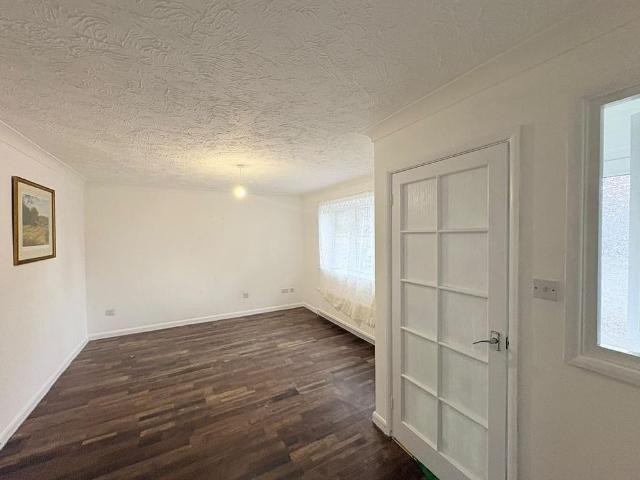 2 bedroom house to rent