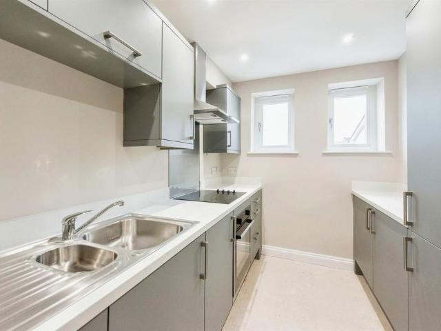 2 bedroom house to rent