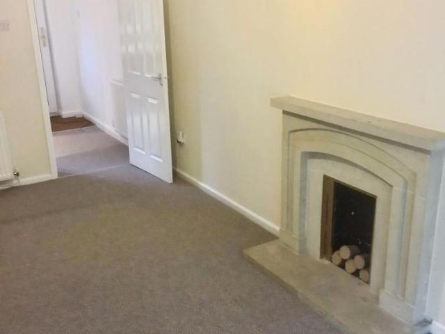 2 bedroom house to rent