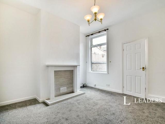 2 bedroom house to rent