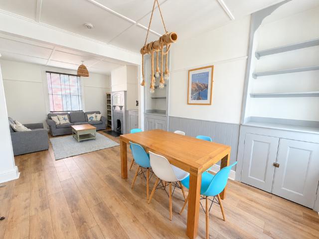 2 bedroom house to rent