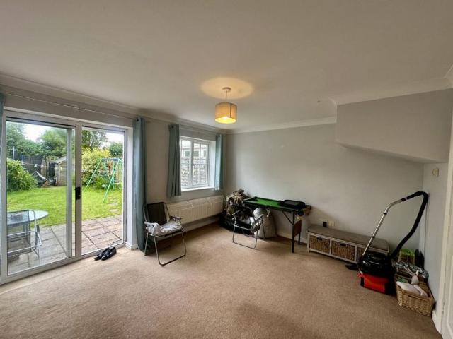 2 bedroom house to rent