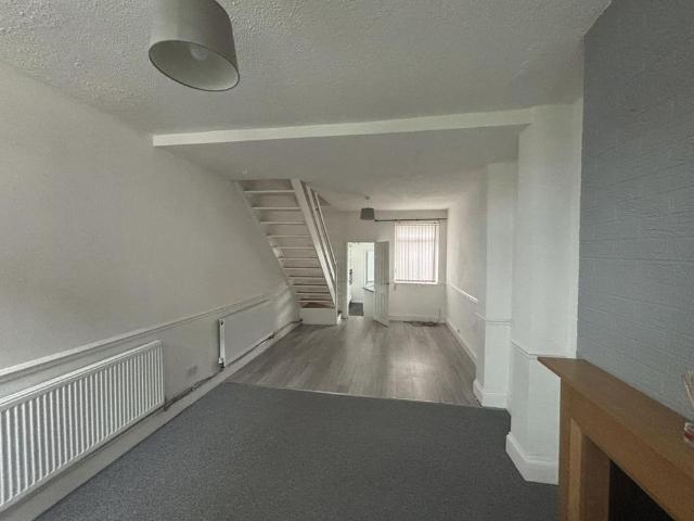 2 bedroom house to rent