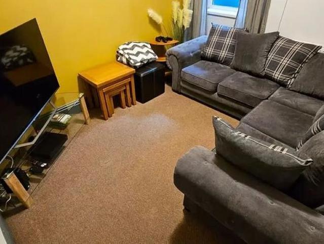 2 bedroom house to rent