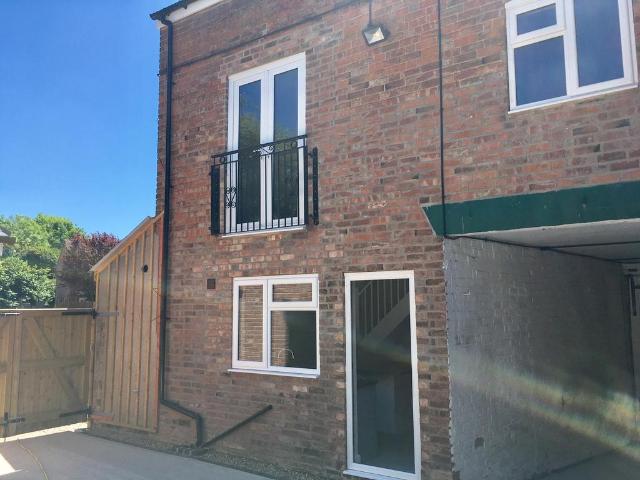 2 bedroom house to rent