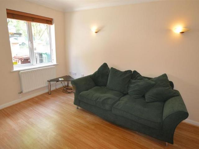 2 bedroom house to rent