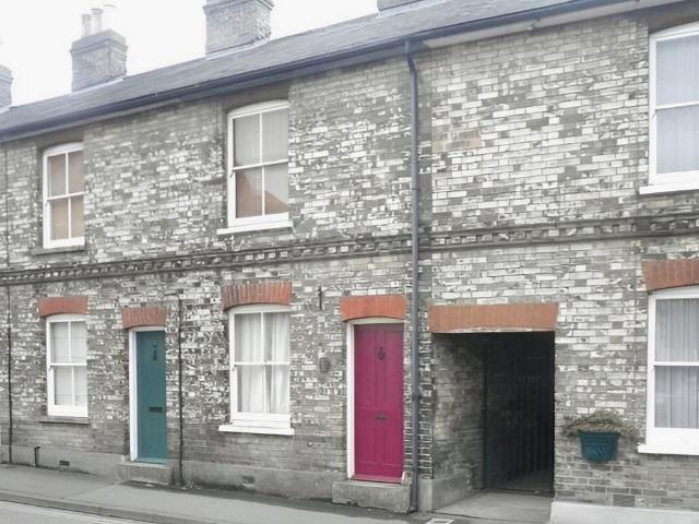 2 bedroom house to rent