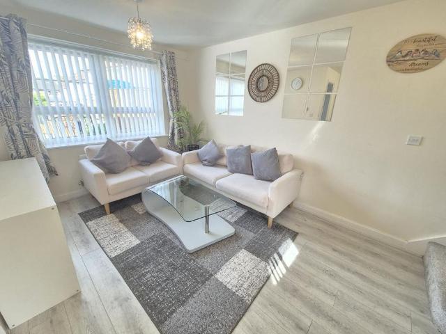 2 bedroom house to rent