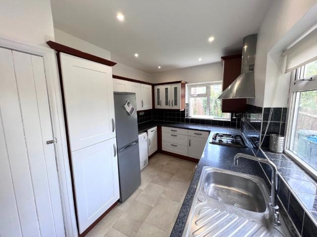2 bedroom House To Rent