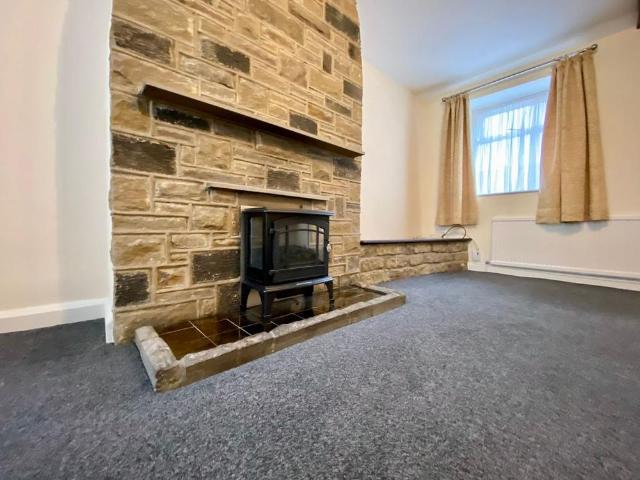 2 bedroom house to rent