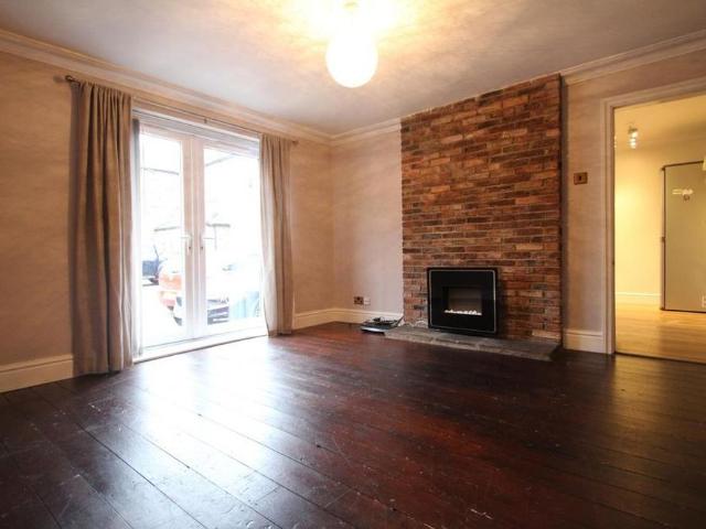 2 bedroom house to rent